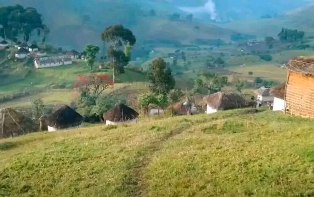 les FARDC mènent d’intenses bombardements de drones au centre de Minembwe