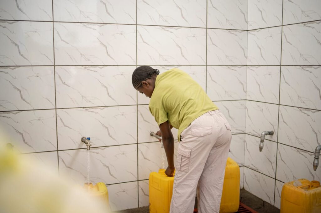 Goma : l’orphelinat La Compassion offre l’eau potable gratuite aux habitants de Mugunga