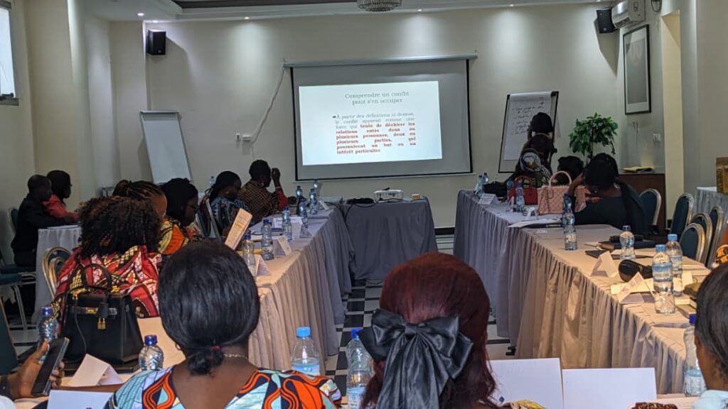 la SFPS forme les femmes leaders du Kivu à la médiation pour renforcer la paix