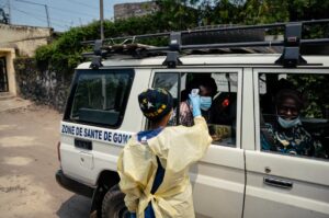 un médecin américain testé positif au virus Ebola à Bunia