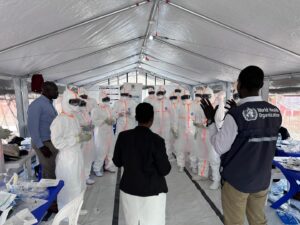 Ebola : Plus de 2 000 cas confirmés en RDC le personnel soignant renforcé face à la menace d’Ebola
