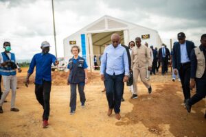 Ebola en Ituri : le ministre de la Santé en mission à Bunia Le docteur Samuel Roger Kamba, ministre national de la Santé, Hygiène et Prévoyance sociale, est arrivé dimanche 18 mai 2026 à Bunia