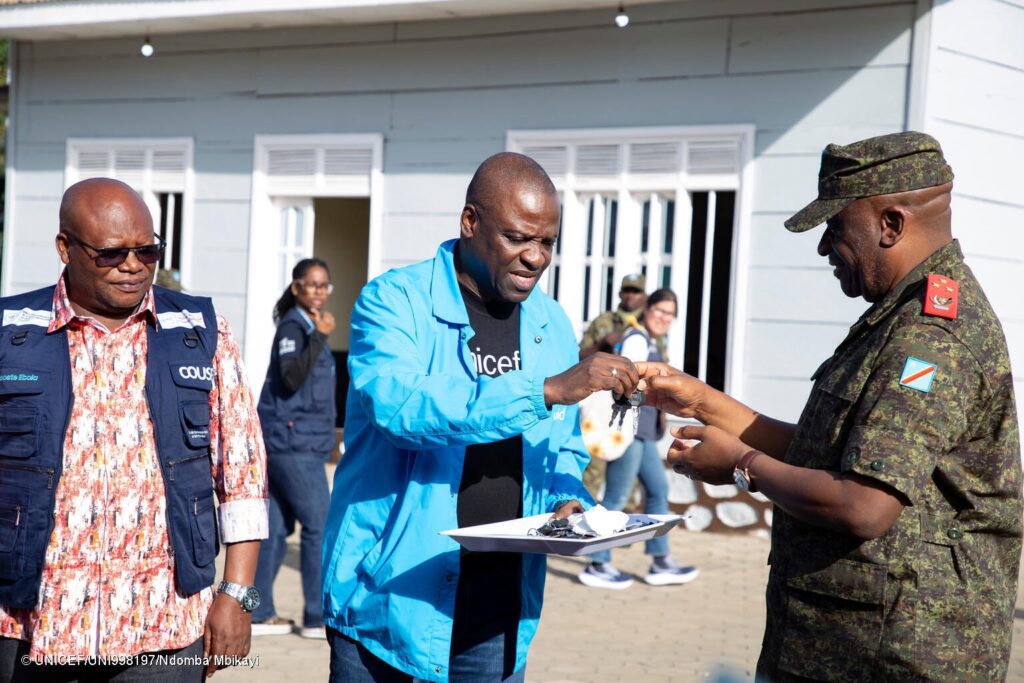 UNICEF dote la province de 100 motos pour renforcer la riposte contre Ebola