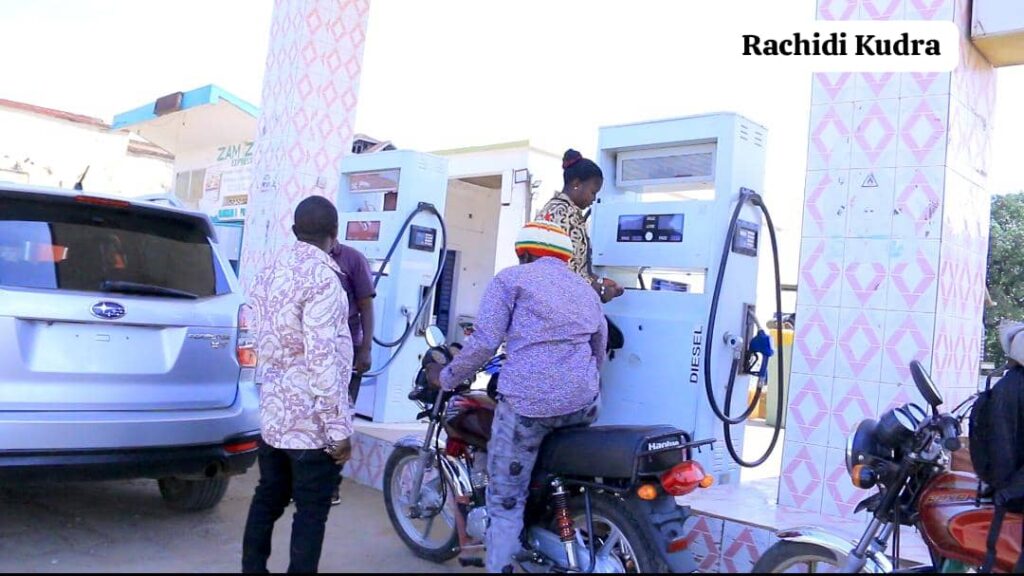 La réduction annoncée du prix du carburant par le gouvernement central tarde encore à produire ses effets dans la ville de Bunia