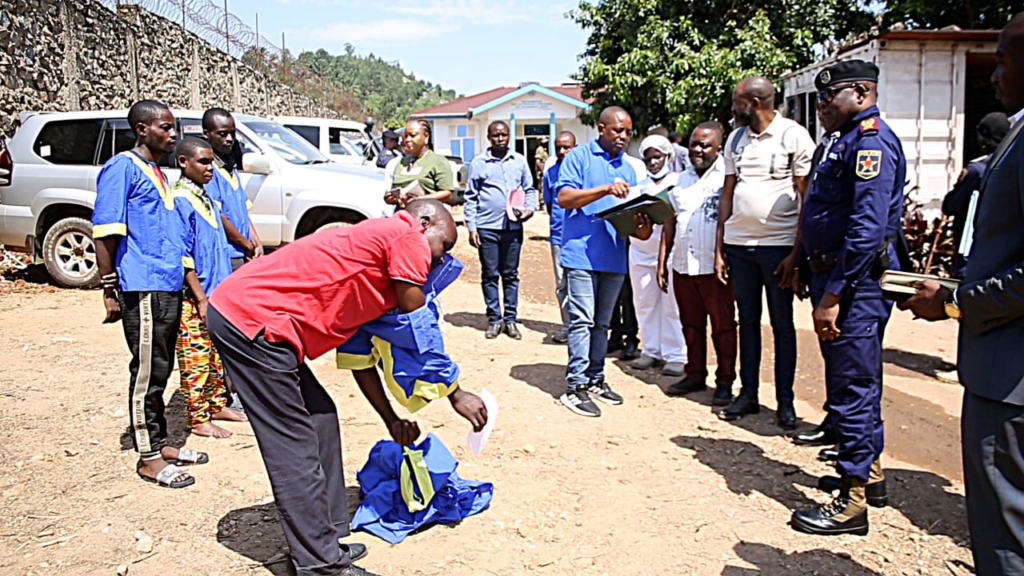 Neuf détenus ont recouvré la liberté vendredi à la prison centrale de Kangbayi, à Beni, au Nord-Kivu