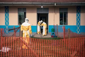 RDC : 21 jours d’isolement obligatoires pour les voyageurs des zones touchées par Ebola 21 jours d’isolement obligatoires pour les voyageurs des zones touchées par Ebola
