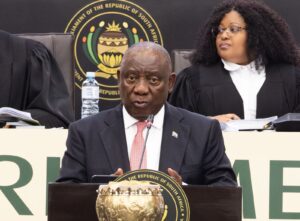 Ramaphosa condamne les contrôles d’identité informels et rejette toute accusation de xénophobie