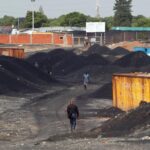 colère des habitants de SODIMICO contre six mois de coupure d’électricité