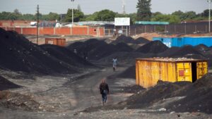 colère des habitants de SODIMICO contre six mois de coupure d’électricité
