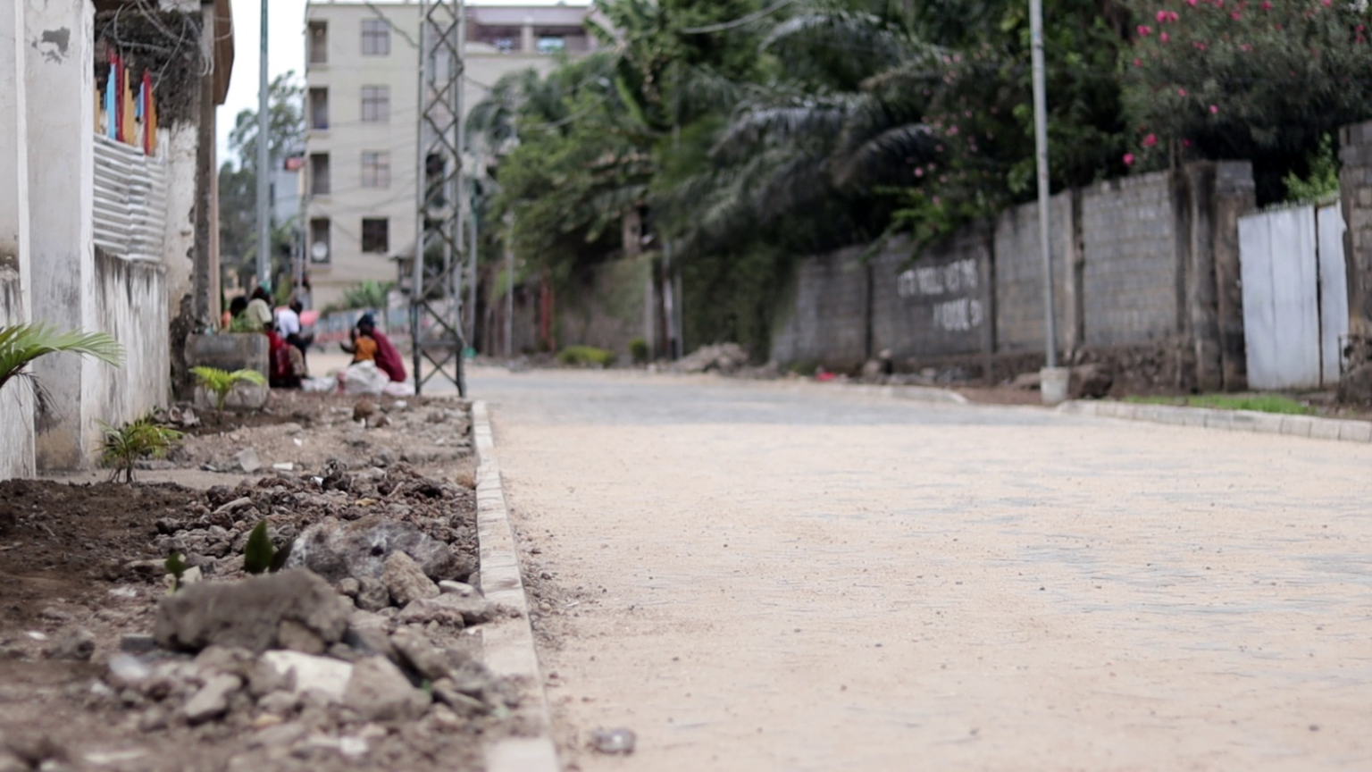 Goma : les habitants du quartier les Volcans soulagés par les travaux de pavage de l’avenue Tulipier les habitants du quartier les Volcans soulagés par les travaux de pavage de l’avenue Tulipier