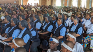 Bukavu : quatre religieuses consacrent leur vie à Dieu lors d’une célébration présidée par Mgr Maroy quatre religieuses consacrent leur vie à Dieu lors d’une célébration présidée par Mgr Maroy