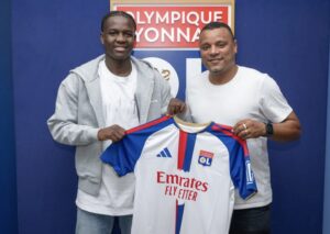 Mercato : le jeune Congolais Cluver Sambi Mbungu rejoint officiellement l’Olympique Lyonnais le jeune Congolais Cluver Sambi Mbungu rejoint officiellement l’Olympique Lyonnais