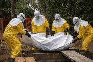 RDC : Ebola franchit le cap des 3 200 cas et 1 405 morts Ebola franchit le cap des 3 200 cas et 1 405 morts