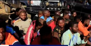 Lubumbashi : Une centaine de présumés bandits interpellés lors d'un bouclage dans la commune Annexe Une centaine de présumés bandits interpellés lors d'un bouclage dans la commune Annexe
