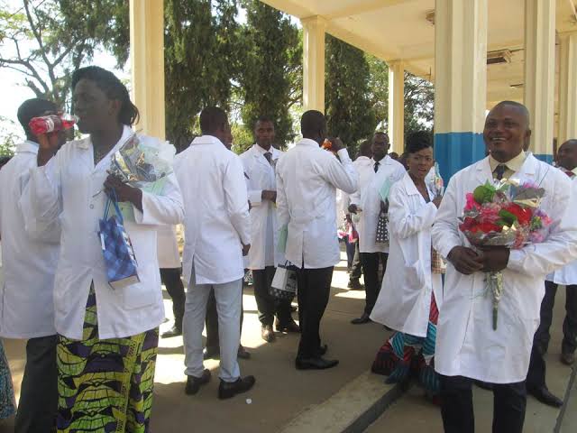 Haut-Katanga : les médecins des hôpitaux publics entament un mouvement de grève les médecins des hôpitaux publics entament un mouvement de grève