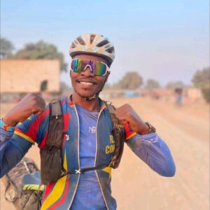 Pedals for Peace : Miguel Masaisai reprend la route vers Rabat après une panne à Tshikapa Miguel Masaisai reprend son périple « Pedals for Peace » vers Rabat après une panne à Tshikapa