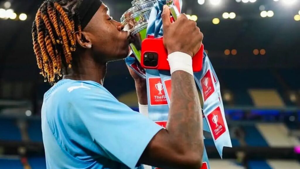 Joël Ndala tourne la page à Manchester City et rebondit au Cercle Bruges