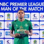 Maxi Mpia Nzengeli porte encore Young Africans