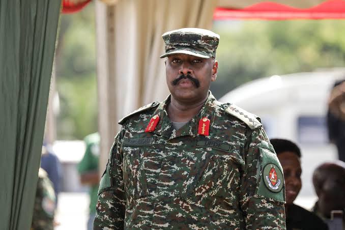 Ouganda : Muhoozi Kainerugaba vise la présidentielle de 2031 Muhoozi Kainerugaba vise la présidentielle de 2031