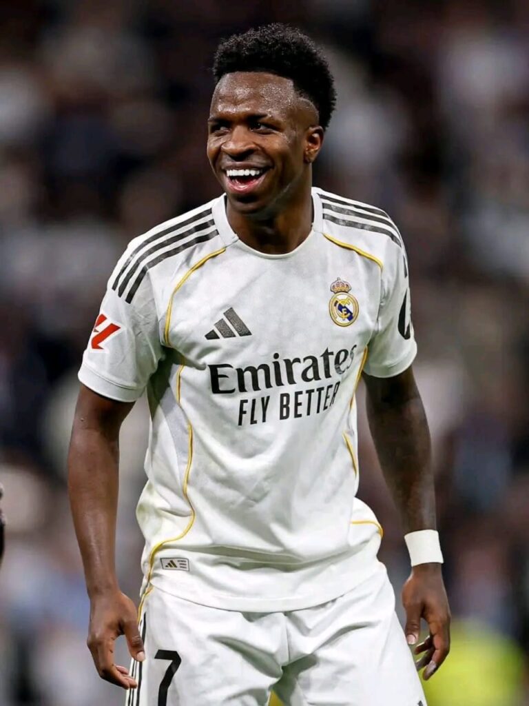 Real Madrid : Vinícius Jr prolonge jusqu’en 2032 Vinícius Jr