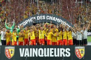 Lens fait tomber le PSG à Bollaert