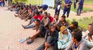 Kolwezi : les services de sécurité intensifient la traque des malfaiteurs https://kivumorningpost.com/2026/08/26/kolwezi-les-services-de-securite-intensifient-la-traque-des-malfaiteurs/