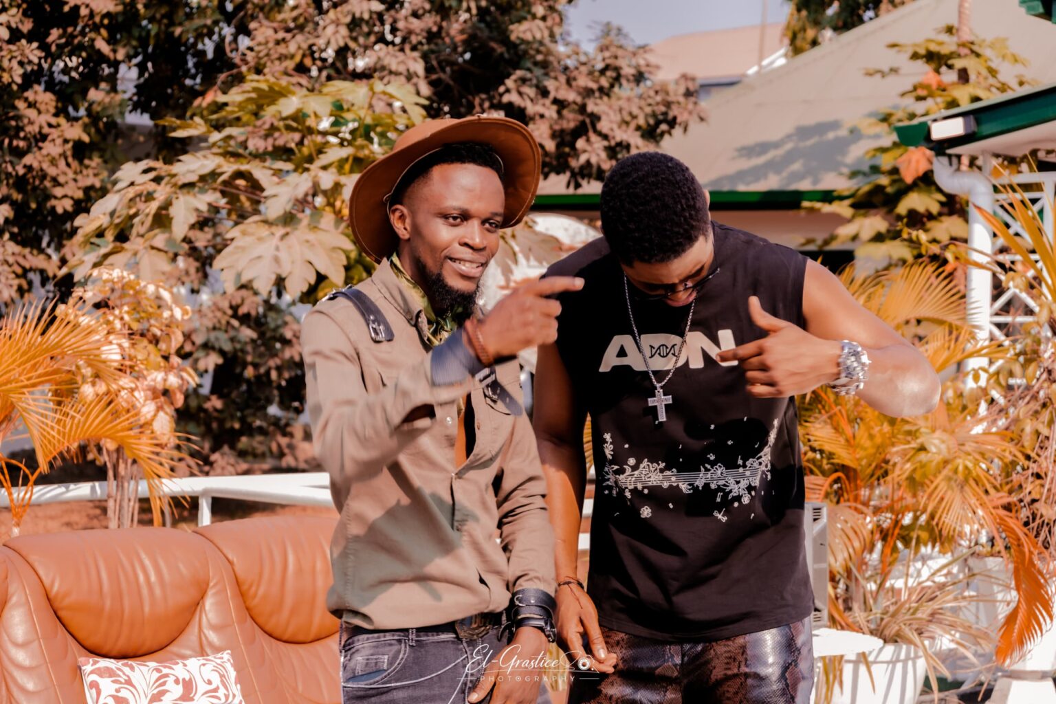 Musique : Alain Kambale et Gally Garvey célèbrent la culture congolaise dans « Musika Munande » Alain Kambale et Gally Garvey célèbrent la culture congolaise dans « Musika Munande »