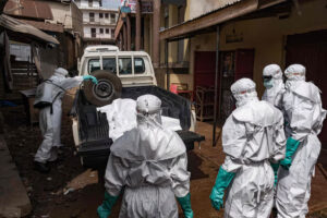 99 nouveaux cas d'Ebola et 39 décès en 24 heures. ©AFP or licensors