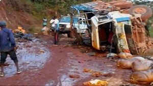 Haut-Katanga : 33 morts et une vingtaine de blessés dans un accident de camion à Mitwaba 33 morts et une vingtaine de blessés dans un accident de camion à Mitwaba