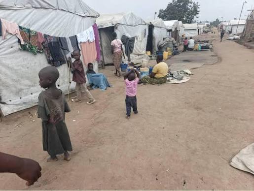Ituri : le site de déplacés de Kigonze encerclé par l’armée le site de déplacés de Kigonze encerclé par l’armée