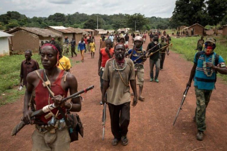 Mambasa : l’APDEF alerte sur des arrestations attribuées au groupe armé FPP à Bakaheku APDEF alerte sur des arrestations attribuées au groupe armé FPP à Bakaheku