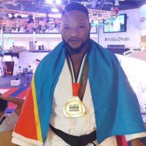 Jujutsu : Christophe Mputu remporte son quatrième titre africain consécutif Christophe Mputu remporte son quatrième titre africain consécutif