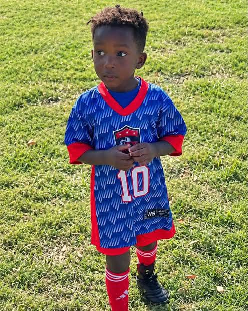 Football : exclu à 3 ans, Nevada Pierre récolte 30 000 dollars de solidarité Football : exclu à 3 ans, Nevada Pierre récolte 30 000 dollars de solidarité
