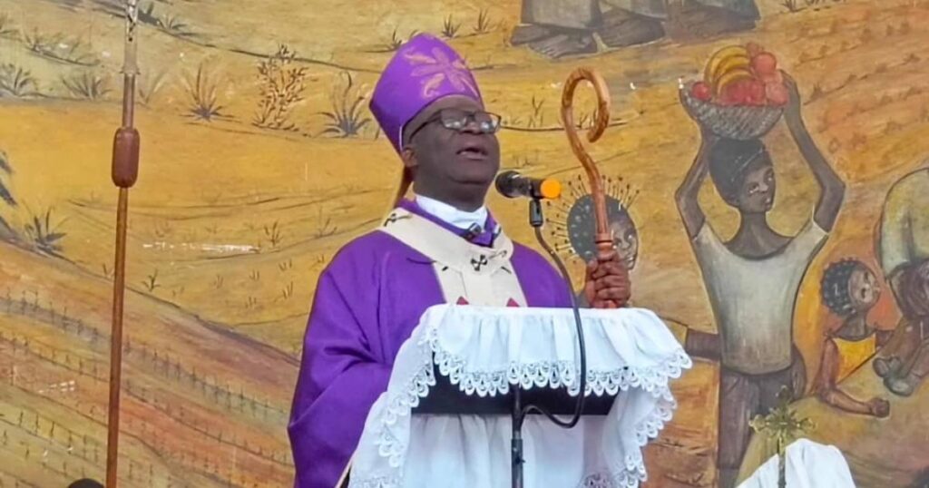 Haut-Katanga : Mgr Fulgence Muteba condamne l’attaque contre la paroisse Notre-Dame de la Paix Haut-Katanga : Mgr Fulgence Muteba condamne l’attaque contre la paroisse Notre-Dame de la Paix