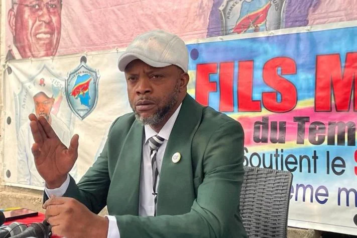 Kinshasa : Fils Mukoko limogé de la RASKIN après des propos jugés xénophobes Kinshasa : Fils Mukoko limogé de la RASKIN après des propos jugés xénophobes