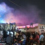 un incendie ravage des magasins près de la mairie